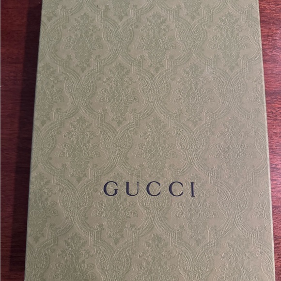 Ophidia Gucci pouch with zipper. Comes with original box. - Picture 2 of 3